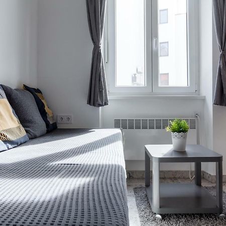 Flexible Selfcheckins 13 & 14 - Le Petit & Le Grand Zagreb - Centre - New - Apartments Repinc Екстер'єр фото