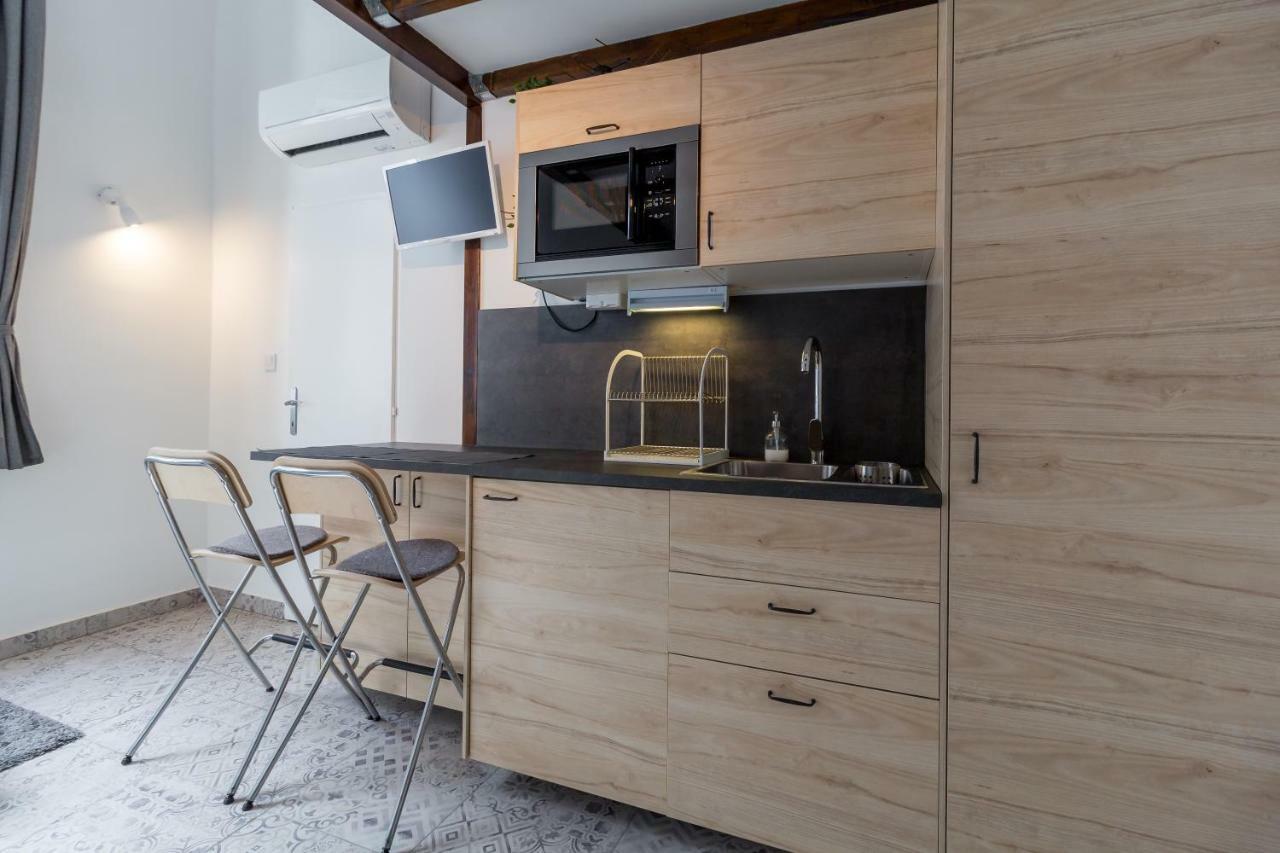 Flexible Selfcheckins 13 & 14 - Le Petit & Le Grand Zagreb - Centre - New - Apartments Repinc Екстер'єр фото