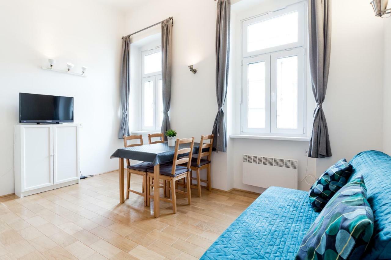 Flexible Selfcheckins 13 & 14 - Le Petit & Le Grand Zagreb - Centre - New - Apartments Repinc Екстер'єр фото